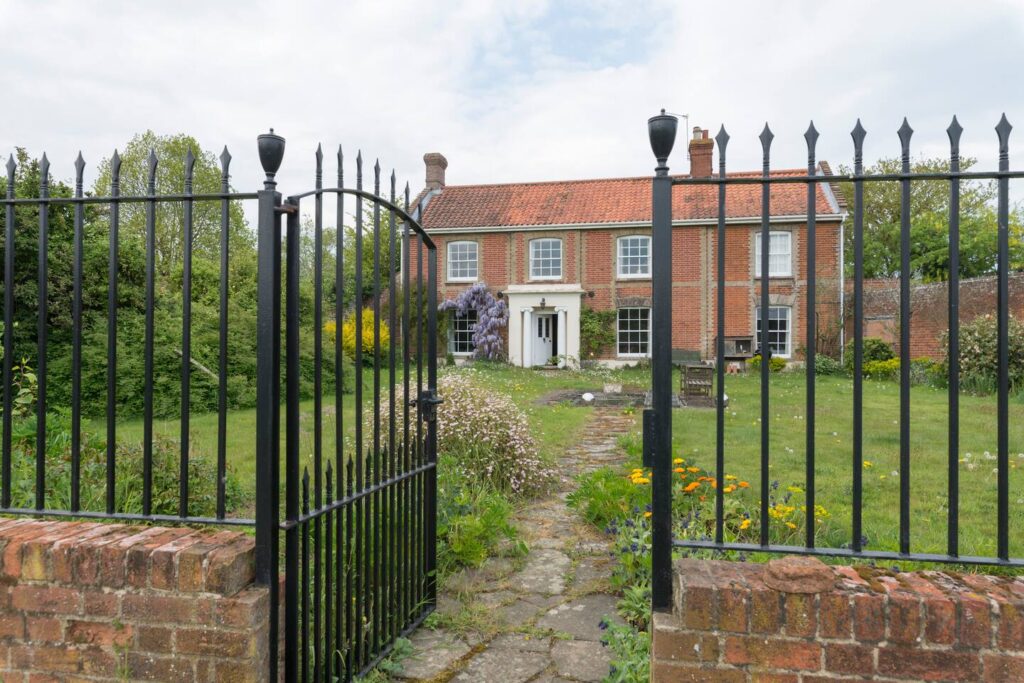 Farmhouse Bed and Breakfast