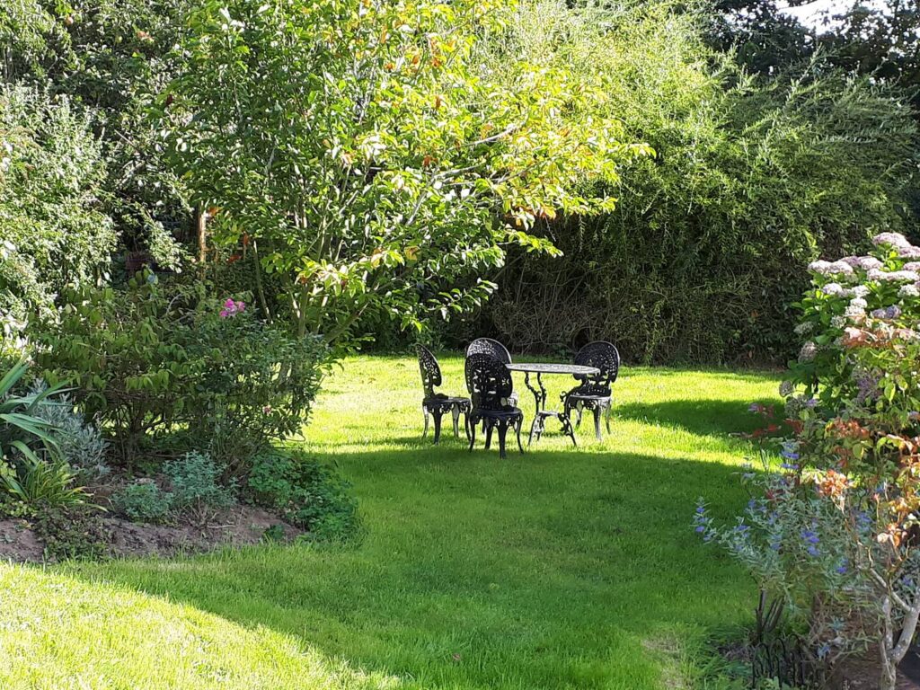 Farmhouse Garden